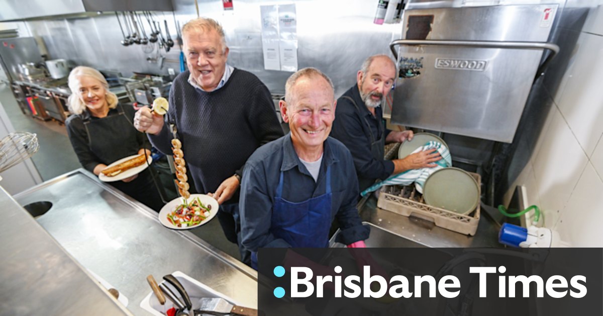Queenscliff restaurant 360Q fights labour shortage with grey army of workers - Vimarsana News