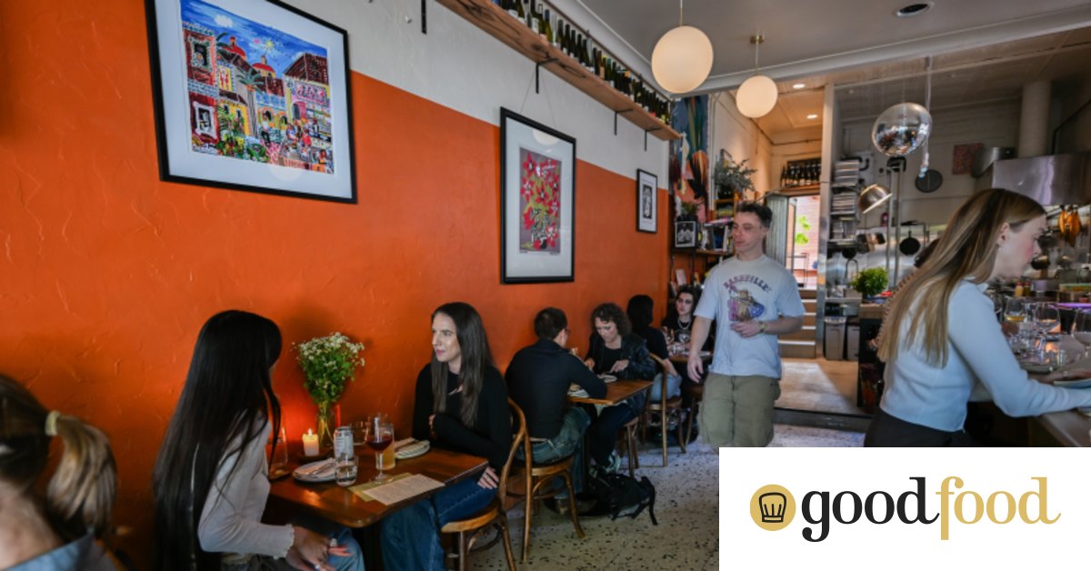 Arnold’s wine bar serves Mexican dishes and interesting drinks opposite the train station on Bellair Street