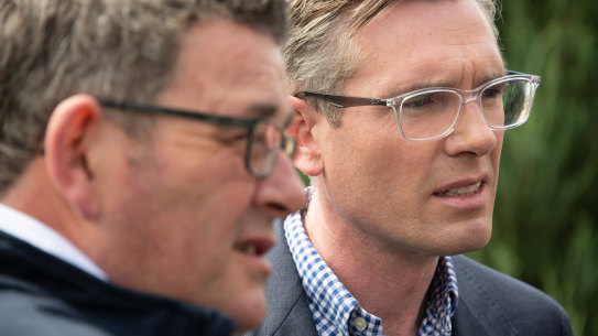 Victorian Premier Daniel Andrews and NSW Premier Dominic Perrottet at Albury.