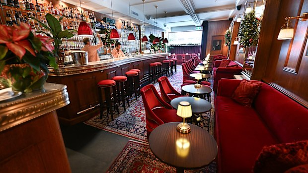 Le Splendide Reviews | Restaurants, Cafes, Bars, Pubs & More | Good ...
