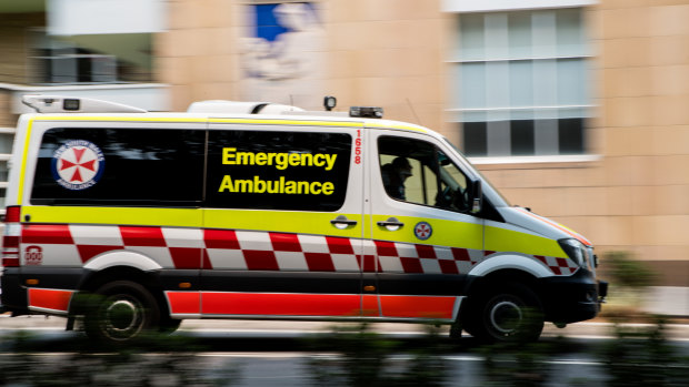 Paramedics threaten boycott over 20 per cent pay rise demands