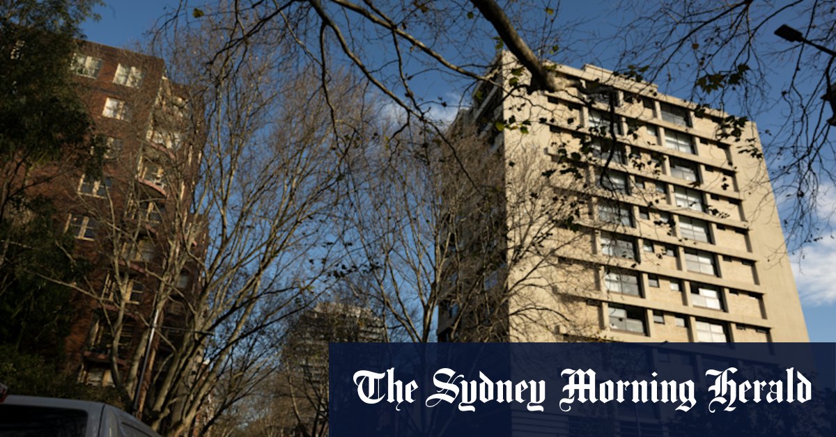 How Morris Iemma helped James Packer get his way on a $100m Potts Point development