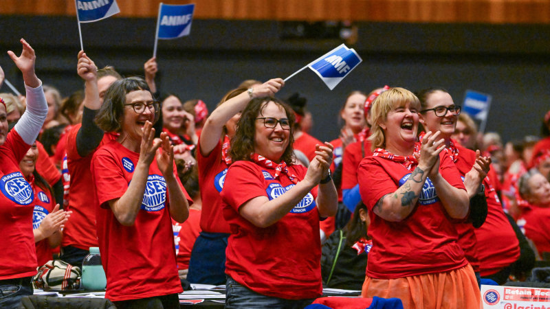 Hostile to elated: Nurses overwhelmingly approve new pay deal