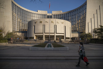 Die People's Bank of China hat schnell gehandelt, um den Geldbetrag zu reduzieren, den sie in die Wirtschaft einbrachte. 