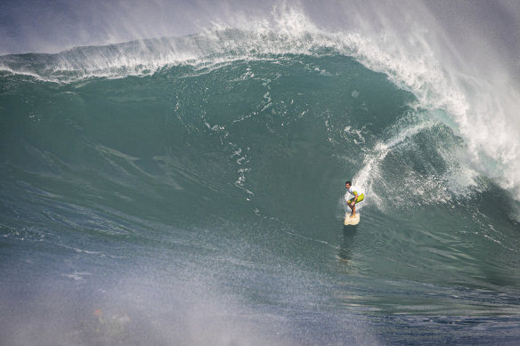 Luke Shepardson takes flight at Waimea Bay.