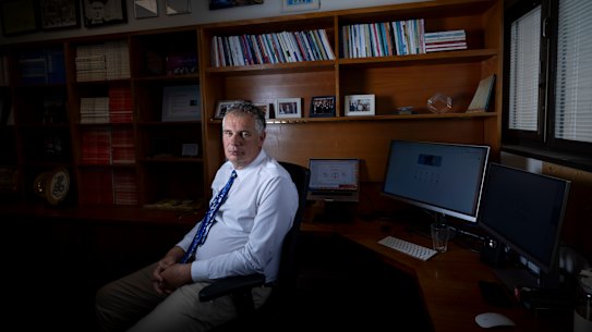 Professor Ben Mol is head of the Evidence-based Women’s Health Care Research Group at Monash University, and first raised concerns about the paper in 2017.