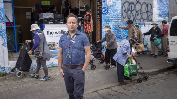 Twelvefold surge in demand for Melbourne food bank on the brink