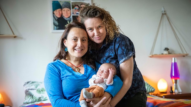 It Was Like Time Stood Still Parents Say Delivering Their Own Caesarean Babies Is Life Changing