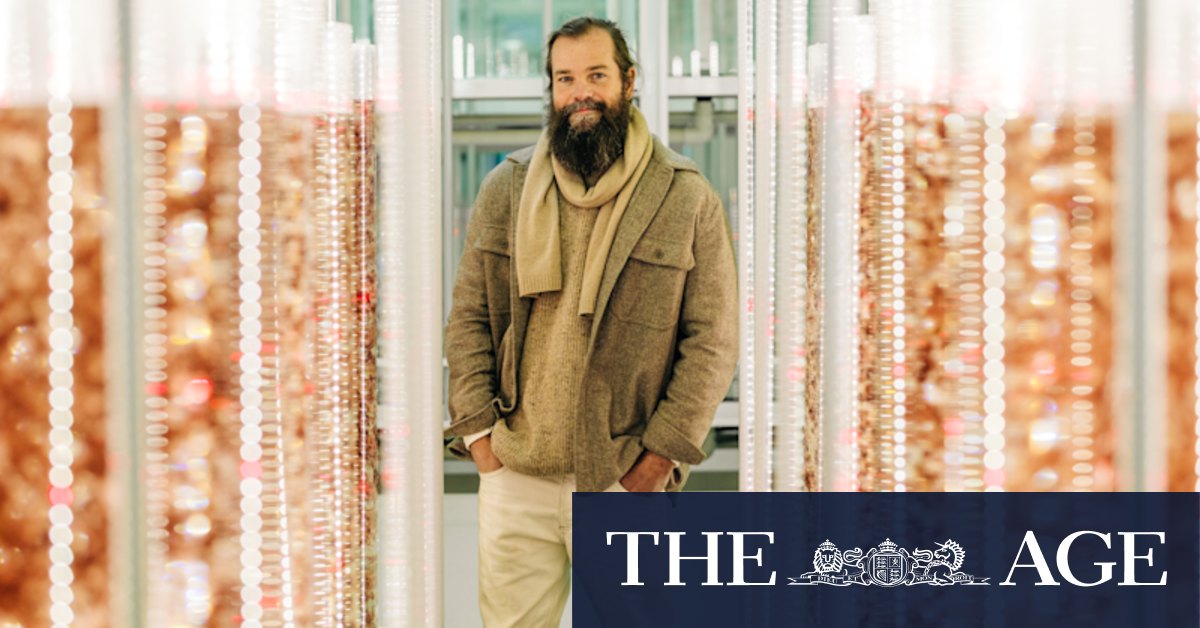 Sam Elsom: The fashion designer turned entrepreneur saving the world with seaweed - Vimarsana News