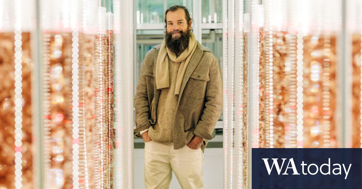 Sam Elsom: The fashion designer turned entrepreneur saving the world with seaweed - Vimarsana News