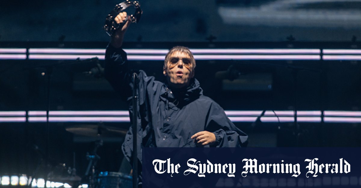 Oasis bring Wonderwall magic to Melbourne – and the crowd goes wild