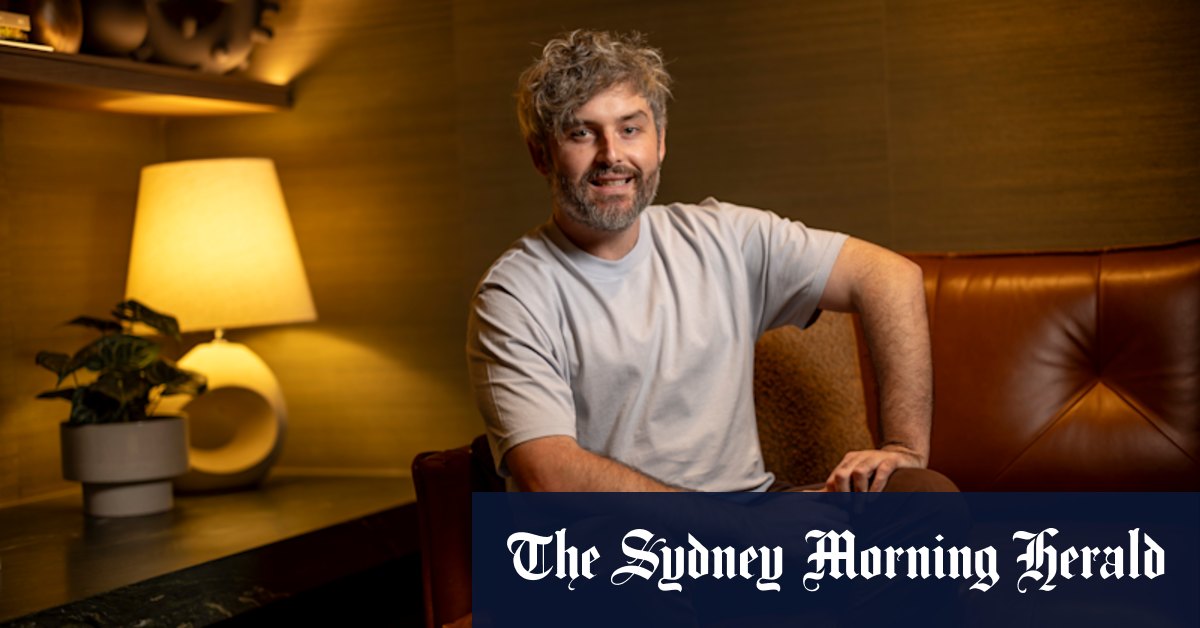 What happens in Bali: Top author sleeps through his own writers festival session