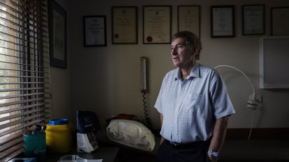 ‘Crisis looming’: GP calls for help as small band of doctors do heavy lifting on opioid treatment