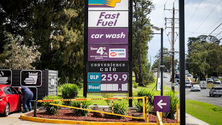 theage.com.au - Adam Carey - Indie retailers pushed to back of queue in fuel supply squeeze