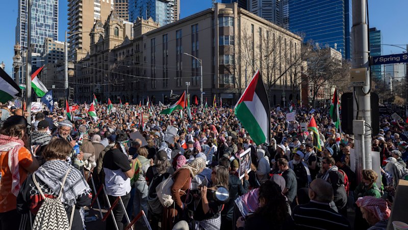 Police to be recalled from manhunt to protect Sunday protests