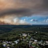 NEWS: A large 3800 ha hazard reduction burn commences in Linden in the Blue Mountains. The Rural Fire Service, in partnership with the National Parks and Wildlife Service and Fire and Rescue NSW, will be conducting critical hazard reduction burns across the state in the coming days. April 9th, 2025, Photo: Wolter Peeters, The Sydney Morning Herald.