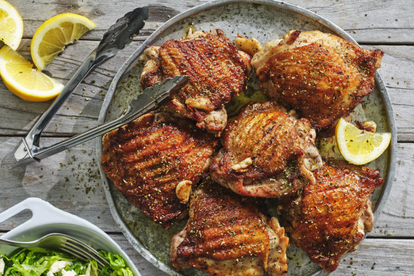 Chicken cutlets with garlic, lemon and oregano.
