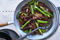 Stir-fried beef and asparagus.