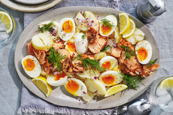 Hot smoked salmon with dill, eggs and new potatoes.