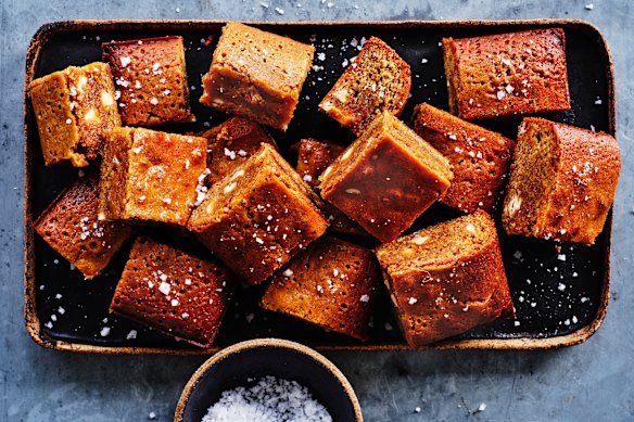 Caramel blondies.