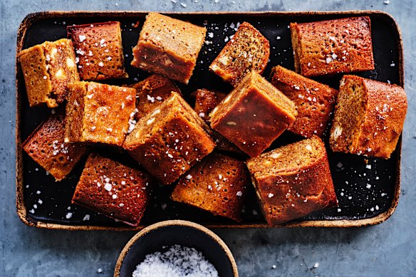 Caramel blondies.