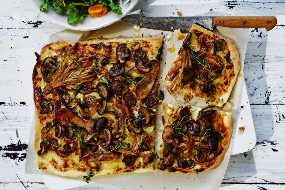 Mushroom flammkuchen.