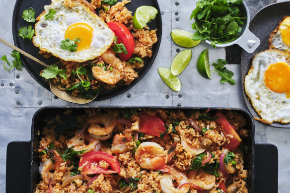 All the flavours of Thailand’s famous tom yum soup, only as fried rice.
