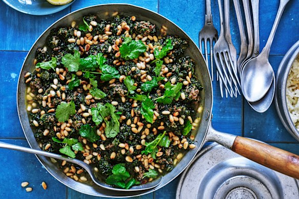 Serve this simple mince dish with vermicelli rice (recipe below).
