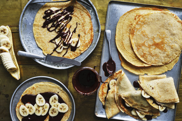 Crepes with hazelnut chocolate spread and bananas.