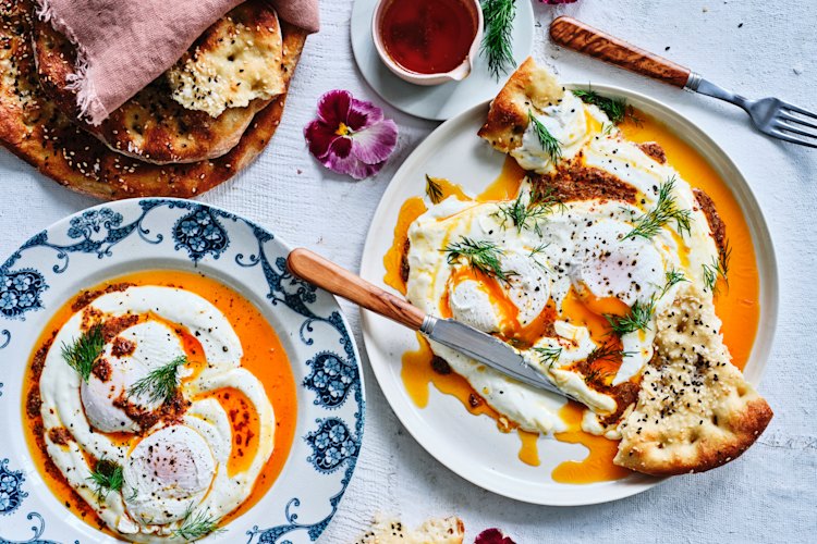 Cilbir with Ramazan pidesi (Turkish eggs with flatbread).