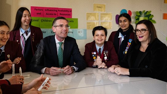 Premier Dominic Perrottet and Education Minister Sarah MItchell with students at Cheltenham Girls High 
