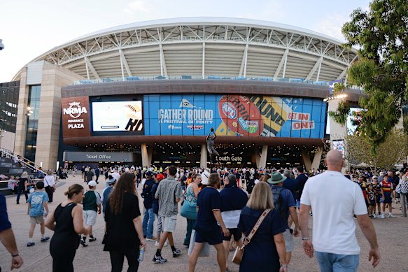 Fans arrive for the round five match.