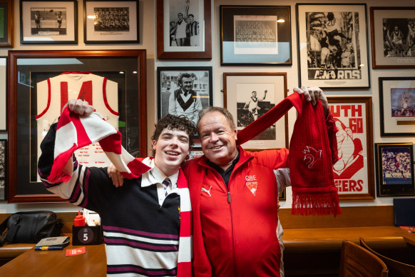 Rob Pascoe with son Charlie at the Rising Sun in South Melbourne.