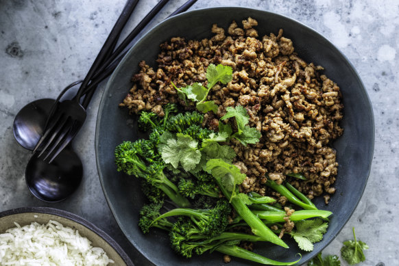 Mince with oyster sauce.