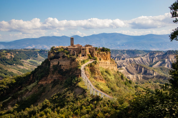 Fiat Pandas struggle up Tuscany’s vertiginous roads.