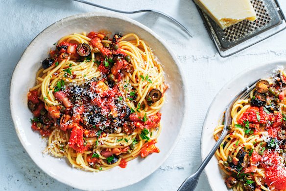 Spaghetti alla puttanesca has a notorious name. 