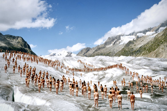 Tunick created a “living sculpture” on  Aletsch Glacier in 2007 to draw attention to climate change.