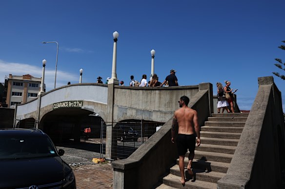 Waverley Council has opened a public discussion to determine what should be  done with the footbridge at Bondi Beach.