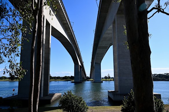 The Sir Leo Hielscher Bridges, which form part of the Gateway Motorway.