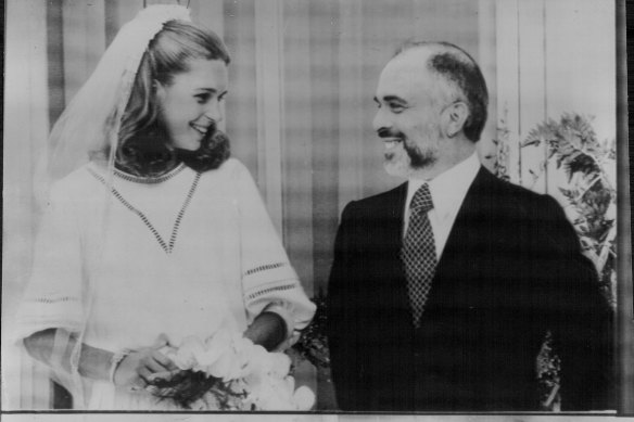 Lisa Halaby becomes Noor al-Hussein as she marries King Hussein in 1978.