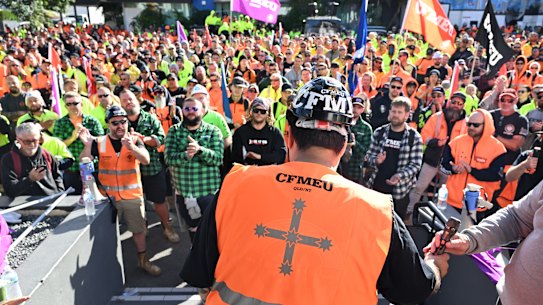 Builders say the dismissal of union organisers will pave the way for real change in the industry.