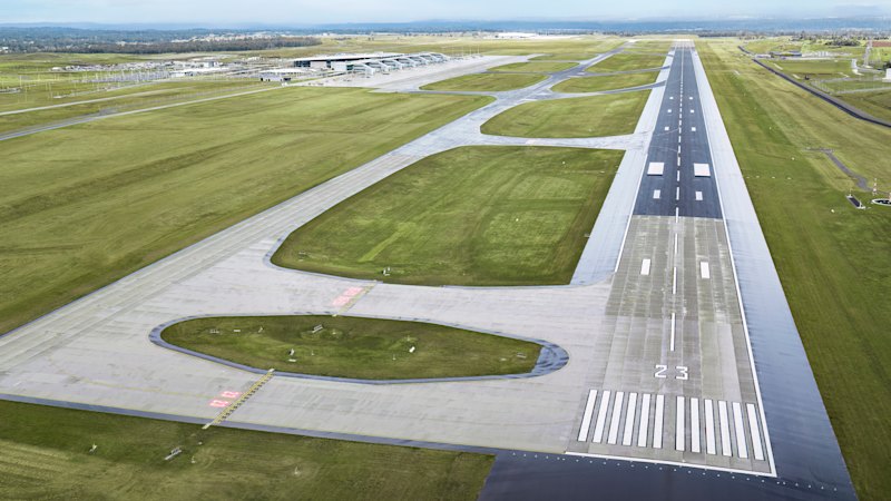 New Australian airport launch prompts advice to compare fares by departure airport