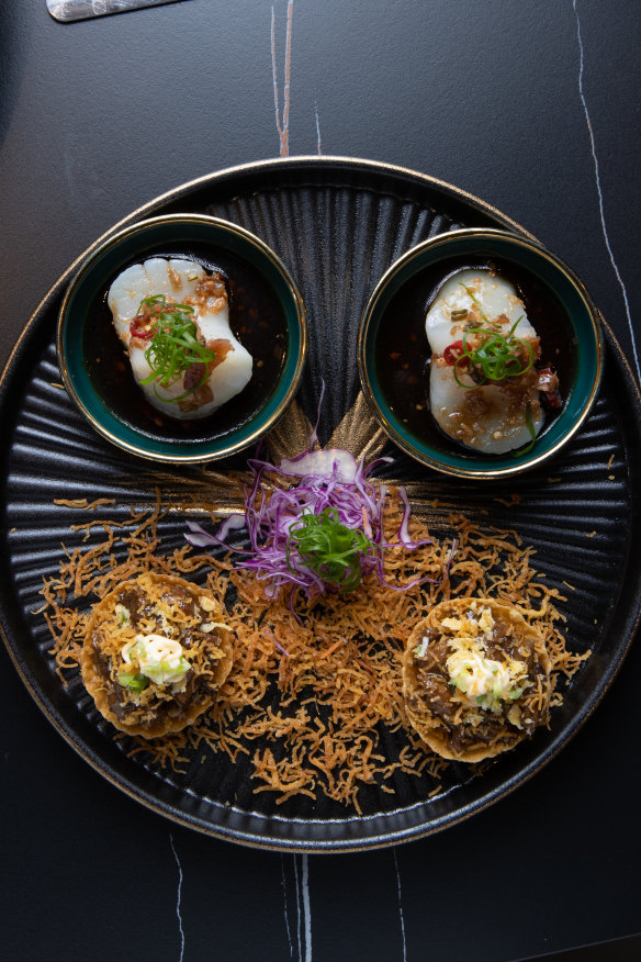 Snacks include wagyu tartlets.