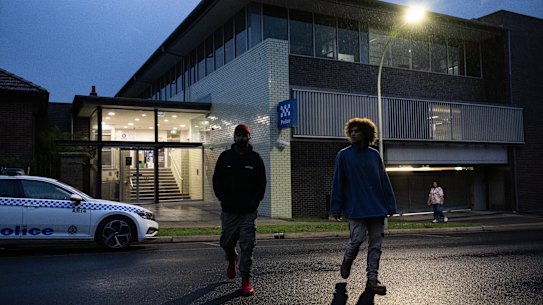 BackTrack Night Crew workers Steph Olsen and Zac Craig at Armidale’s police station.