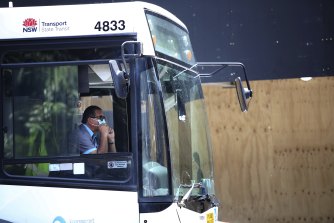 The government's changes to bus connections in the southeastern part of Sydney have met fierce opposition from residents.