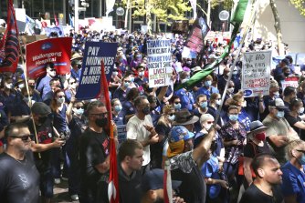 Nurses and nursing staff have voted to protest in Sydney again next week. 