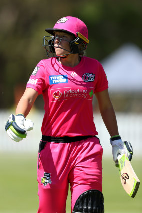 Alyssa Healy was dismissed for a duck as the Sixers lost their fifth match on the trot.