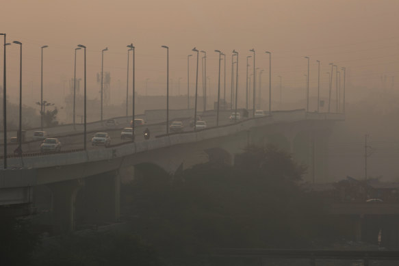 Smog envelopes Delhi last week, when  air pollution levels were at near-record levels.