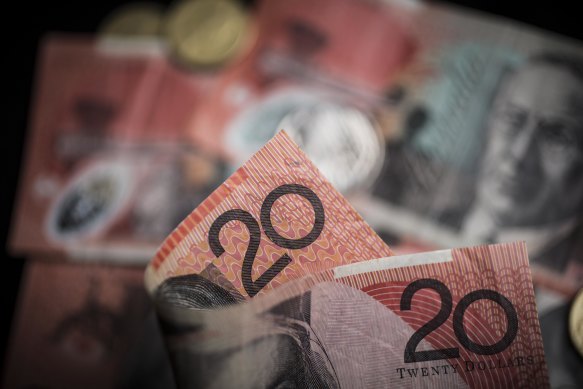 Both the Reserve Bank and many economists were expecting annual wage growth for the June quarter to clock in at 4 per cent.