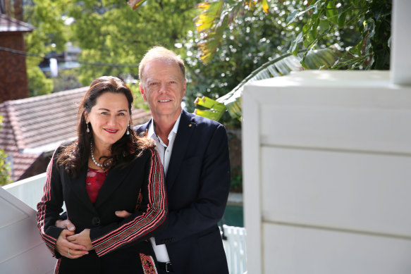 Tania de Jong and Peter Hunt run Mind Medicine Australia.